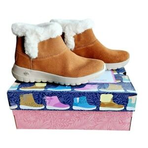 Sketchers Go Walk Boots On The Go Joy Bundle‎ Up Size 5